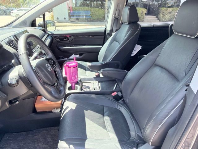 Used 2023 Honda Odyssey Elite image 8