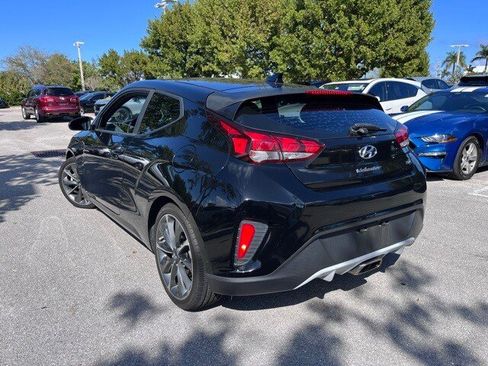 Used 2020 Hyundai Veloster 2.0 Premium image 3
