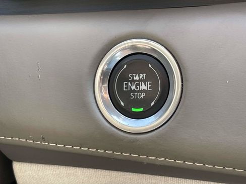 Certified 2024 Cadillac Escalade ESV Premium Luxury Platinum w/ LPO, Floor Liner Package AWD/4WD image 29