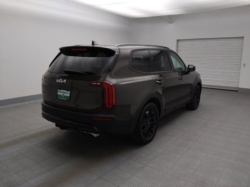 Used 2022 Kia Telluride SX w/ SX Prestige Package image 9