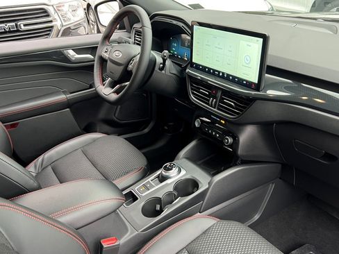 New 2026 Ford Escape ST-Line Select w/ Tech Pack #2 image 9