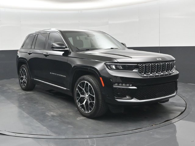 Used 2022 Jeep Grand Cherokee Summit AWD/4WD image 1