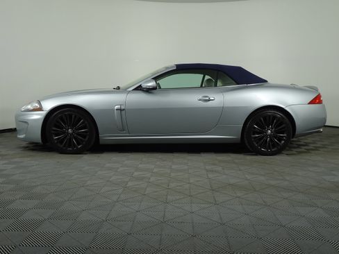 Used 2010 Jaguar XK Convertible image 43