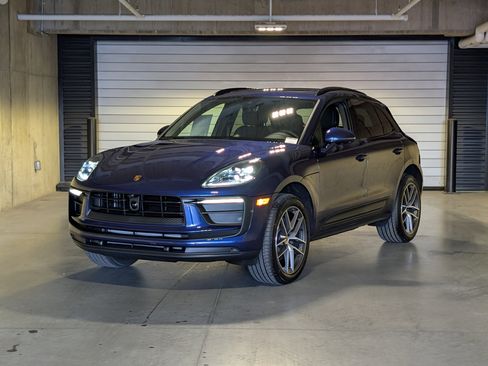 New 2026 Porsche Macan image 1
