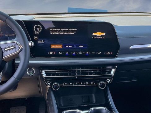 New 2026 Chevrolet Traverse LT w/ Driver Confidence Package FWD image 6