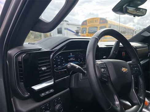 Used 2024 Chevrolet Silverado 3500 High Country w/ High Country Premium Package image 13