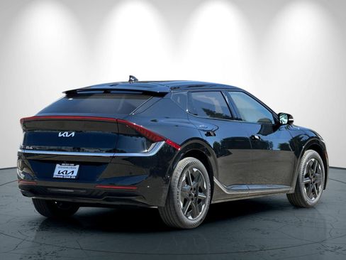 New 2025 Kia EV6 Wind image 4