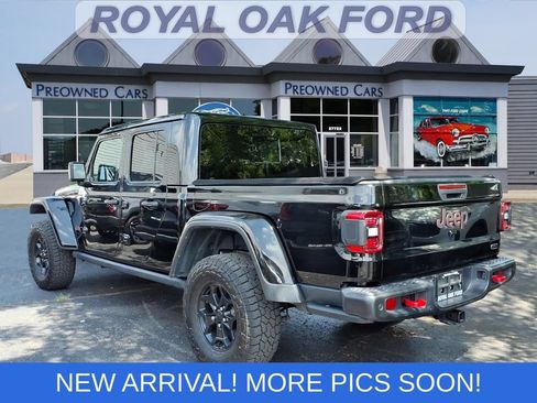 Used 2020 Jeep Gladiator Rubicon AWD/4WD image 2