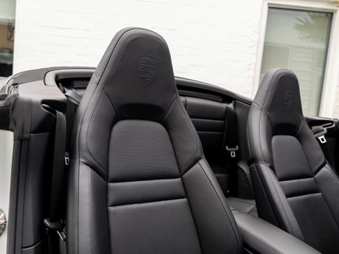 Used 2020 Porsche 911 Carrera 4S image 30