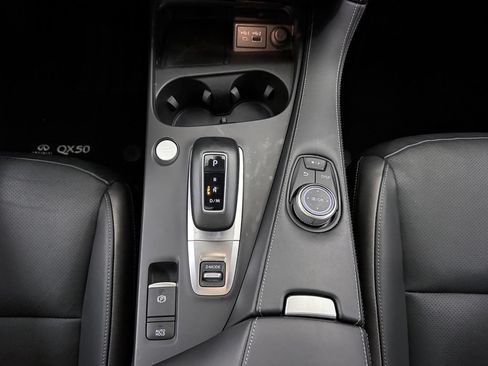 Certified 2023 INFINITI QX50 Luxe FWD image 26
