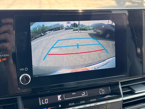 Certified 2025 Toyota Sienna LE AWD/4WD image 23