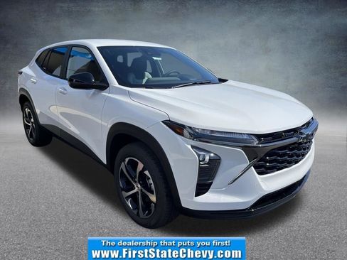 New 2026 Chevrolet Trax RS w/ Driver Confidence Package image 1