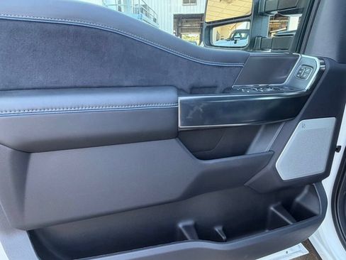 New 2026 Ford F350 Platinum w/ FX4 Off-Road Package AWD/4WD image 17