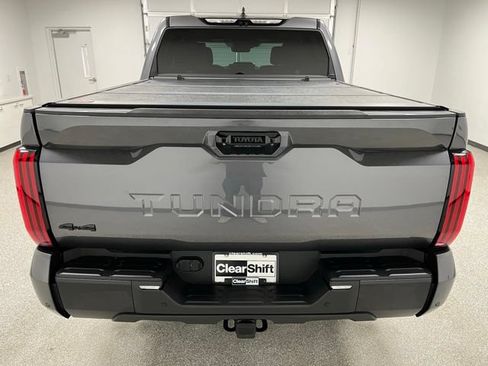 Used 2024 Toyota Tundra Limited AWD/4WD image 9
