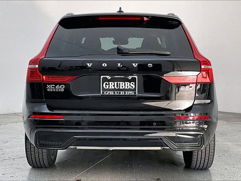 Used 2025 Volvo XC60 B5 Plus w/ Protection Package Premier image 6