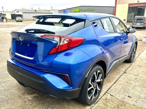 Used 2018 Toyota C-HR image 6