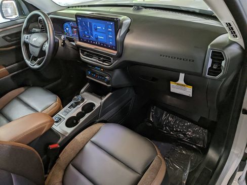 Used 2025 Ford Bronco Sport Outer Banks w/ Outer Banks Tech Package+ AWD/4WD image 20