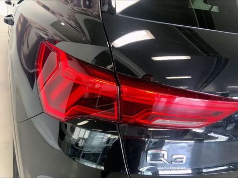 Certified 2023 Audi Q3 2.0T Premium Plus w/ Premium Plus Package AWD/4WD image 29