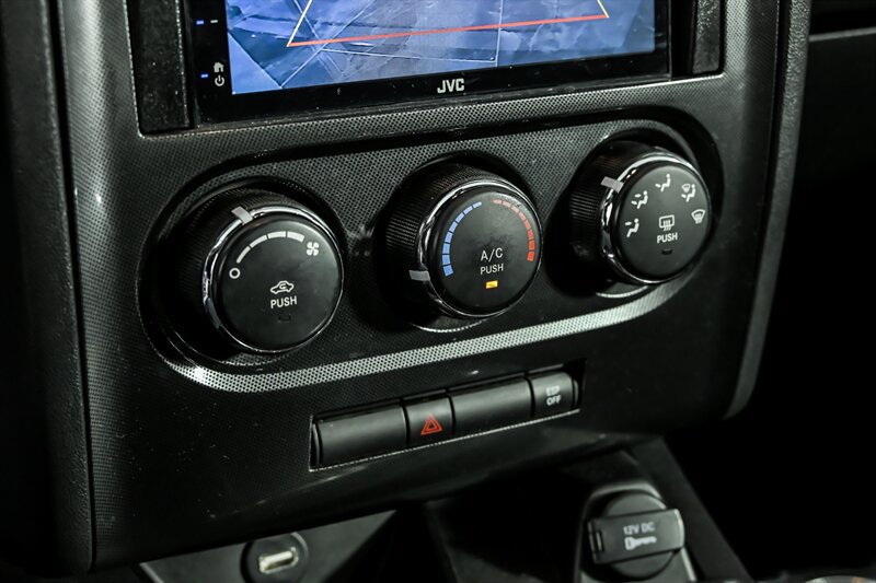 Used 2010 Dodge Challenger R/T w/ Sound Group RWD image 25