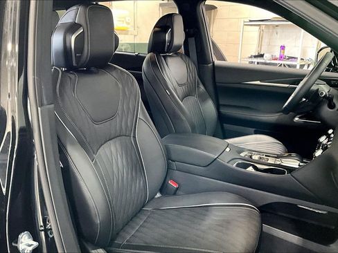 Certified 2026 INFINITI QX60 Autograph w/ Dark Cargo Package image 28