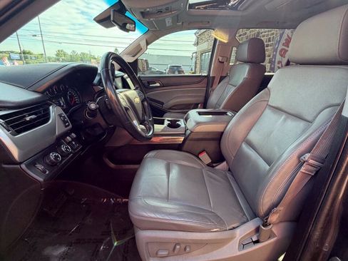 Used 2015 Chevrolet Suburban LT AWD/4WD image 35