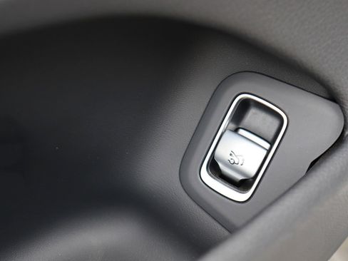 Used 2023 Mercedes-Benz S 500 4MATIC image 27