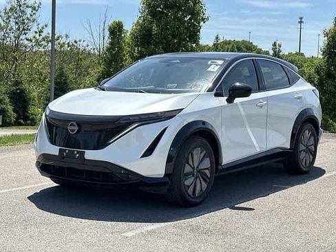 Used 2023 Nissan Ariya FWD image 1