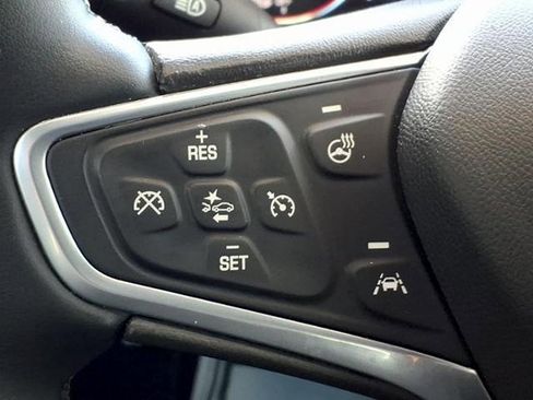 Used 2023 Chevrolet Malibu LT image 32