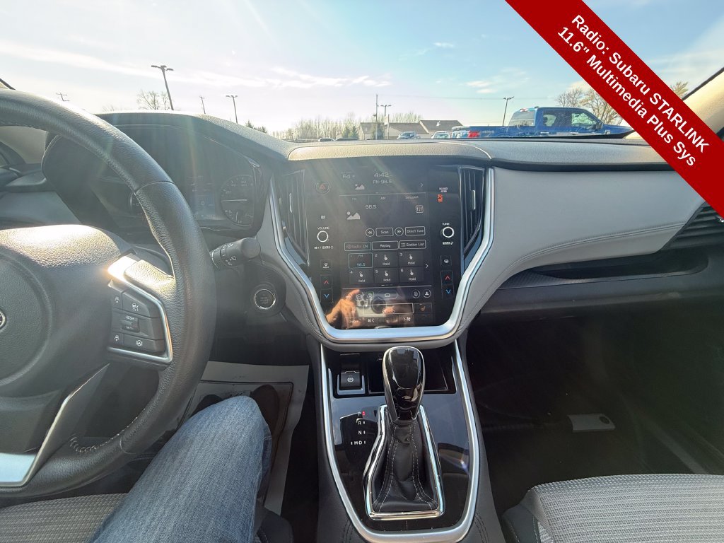 Used 2024 Subaru Outback Premium AWD/4WD image 18