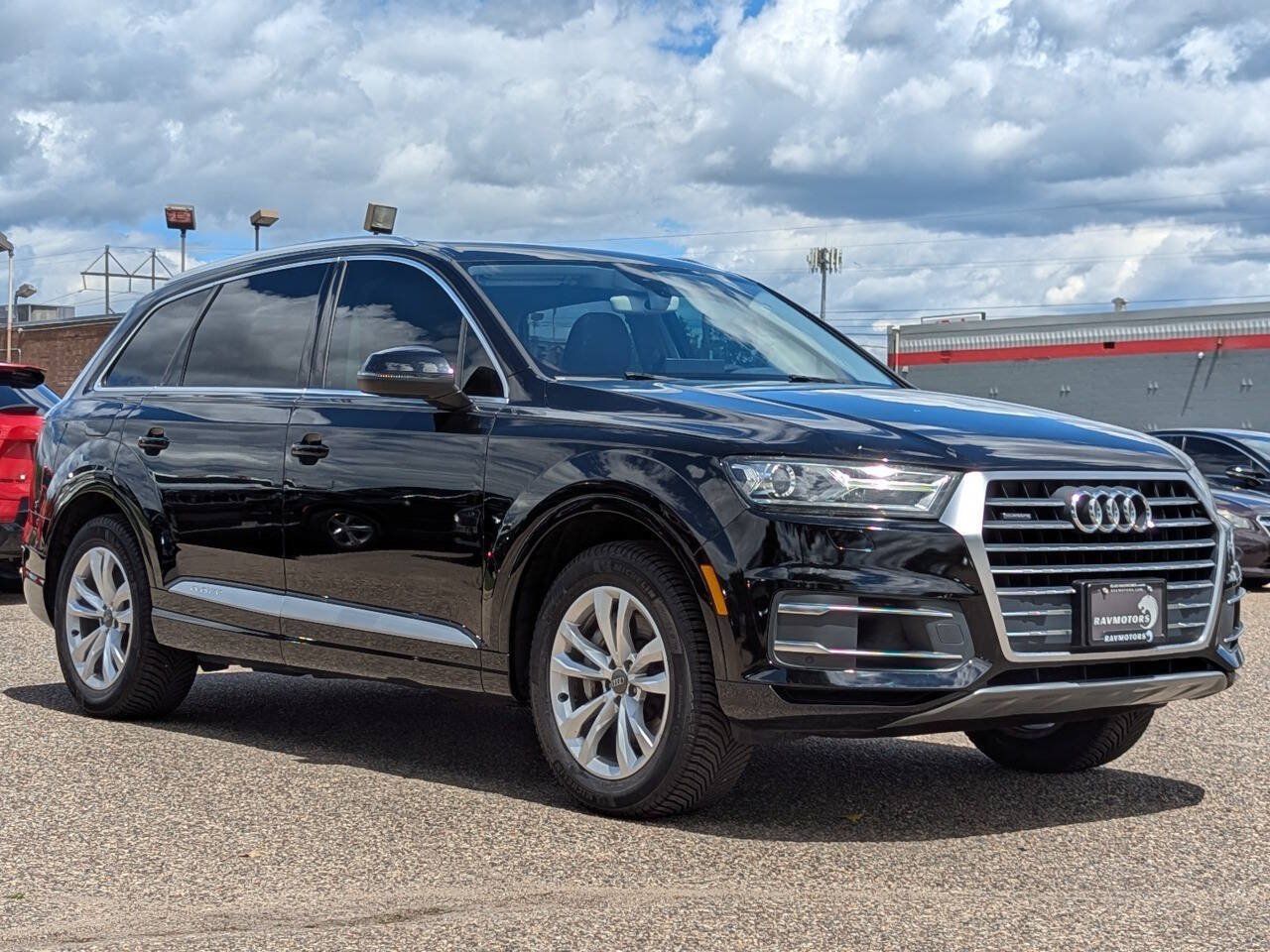 Used 2017 Audi Q7 3.0T Premium AWD/4WD image 5