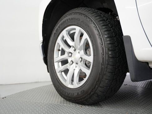 Used 2019 Chevrolet Silverado 1500 LT w/ Texas Edition image 48