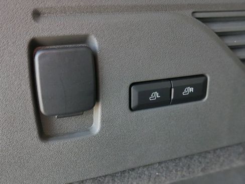 Used 2025 Lincoln Nautilus Black Label image 20