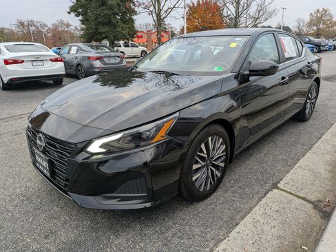 Used 2023 Nissan Altima 2.5 SV image 4