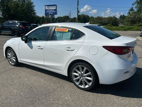 Used 2017 MAZDA MAZDA3 Grand Touring FWD image 2