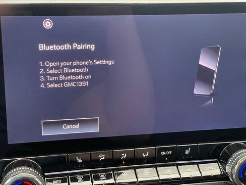 New 2025 GMC Canyon Elevation w/ Convenience Package image 8