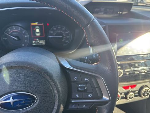 Used 2023 Subaru Crosstrek 2.0i Premium image 14