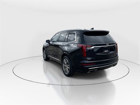 Used 2021 Cadillac XT6 Premium Luxury image 6
