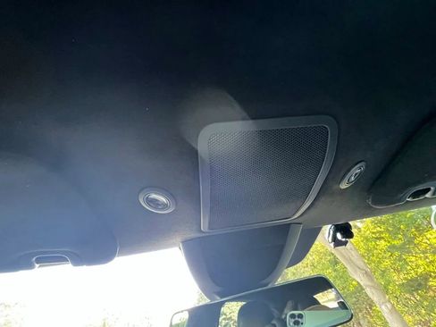 Used 2015 Tesla Model S 85D image 19