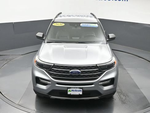 Used 2020 Ford Explorer XLT w/ Equipment Group 202A AWD/4WD image 26