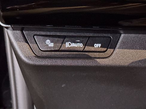 Used 2025 BMW X2 xDrive28i image 17