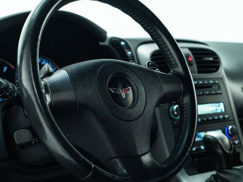 Used 2006 Chevrolet Corvette Coupe w/ Preferred Equipment Group image 22