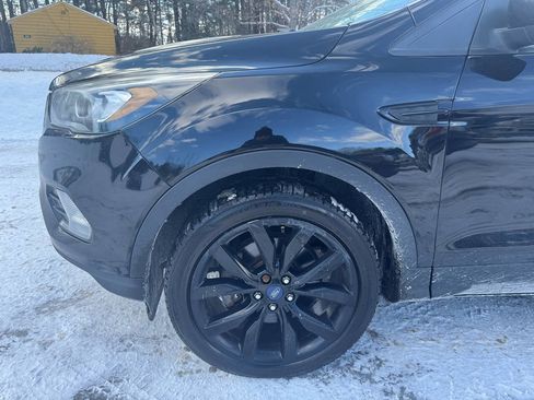 Used 2017 Ford Escape SE w/ Equipment Group 201A image 15