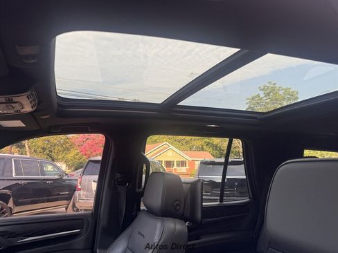 Used 2021 GMC Yukon Denali w/ Denali Ultimate Package AWD/4WD image 17
