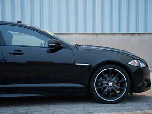 Used 2015 Jaguar XF Portfolio image 11