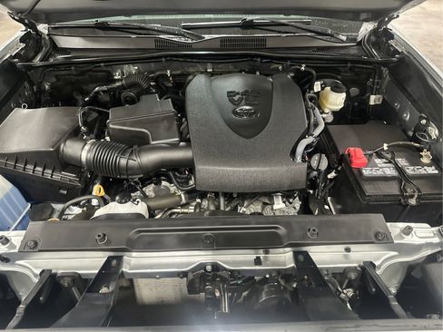 Used 2023 Toyota Tacoma SR AWD/4WD image 23