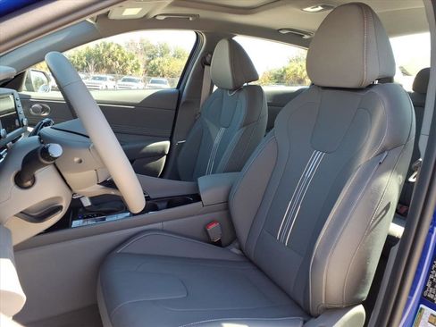 New 2026 Hyundai Elantra SEL Sport image 3