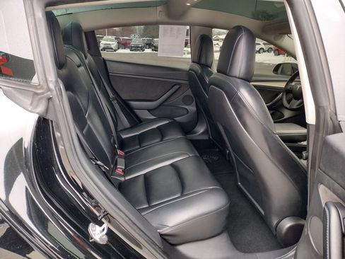 Used 2022 Tesla Model 3 Long Range image 11