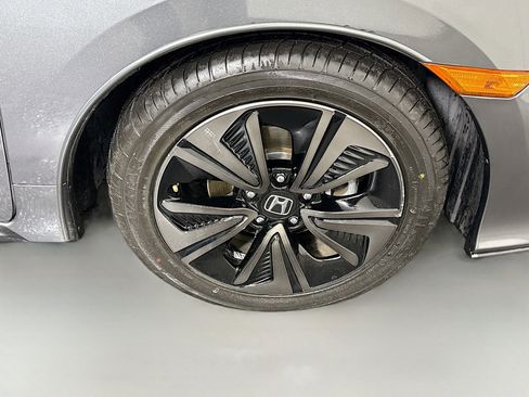 Used 2018 Honda Civic EX image 32