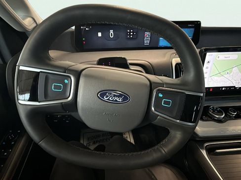 Used 2025 Ford Expedition Max Active image 14