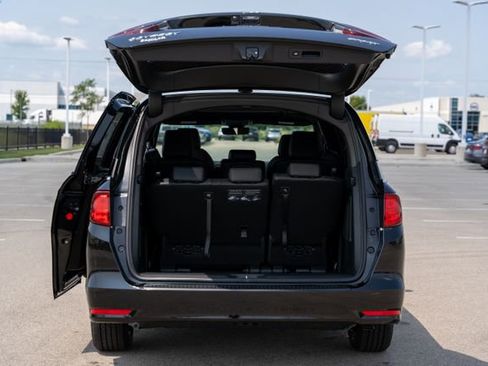 Used 2023 Honda Odyssey Sport image 14